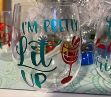 Load image into Gallery viewer, Acrylic wine glasses
